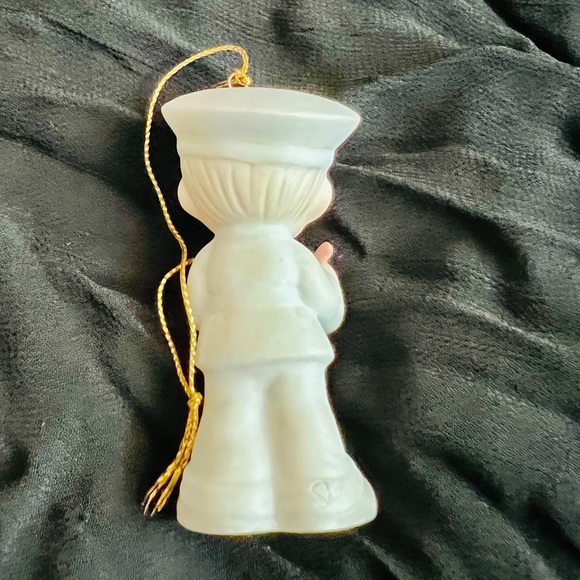 1986 Precious Moments Trust and Obey ~ Police Officer Ornament #102377 Retired - Picture 5 of 5